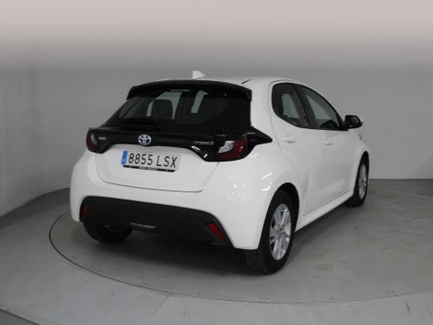 Toyota Yaris 1.5 120H Business Plus
