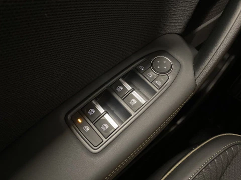 Renault Symbioz  E-TECH Full Hybrid Iconic 105kW