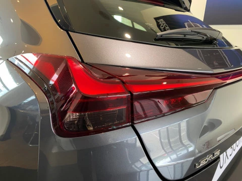 Lexus UX UX300h UX+