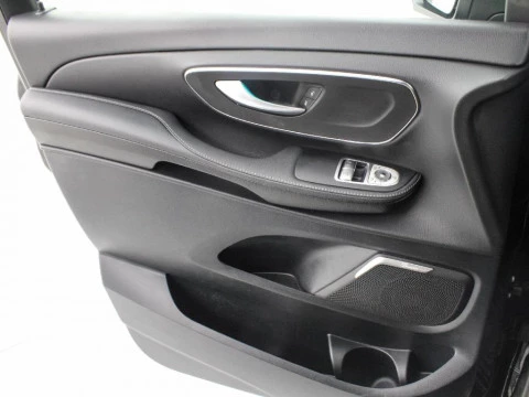 Mercedes-Benz Clase V 2.0 250 D AVANTGARDE LWB 190 5P