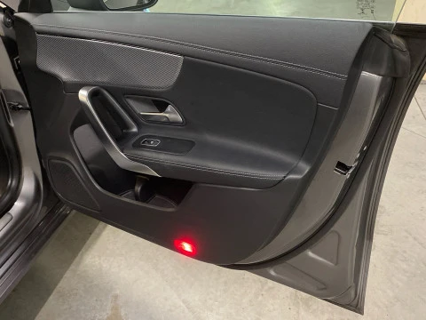 Mercedes-Benz CLA 200 D DCT Shooting Brake