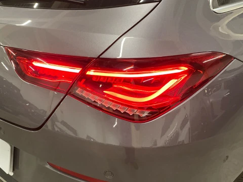 Mercedes-Benz CLA 200 D DCT Shooting Brake