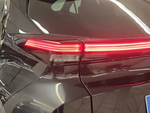 Toyota C-HR 1.8 140H Advance