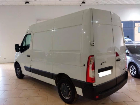 Opel Movano 2.3 CDTI 125 HP MWB HRF FWD 3.3T 4P