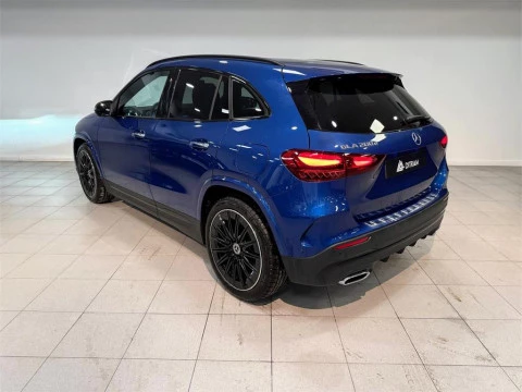 Mercedes-Benz GLA 200 D