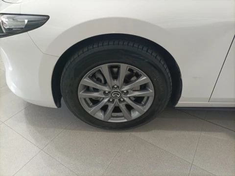 Mazda3 2.5L e-SKYACTIV G MHEV 103kW Prime-line