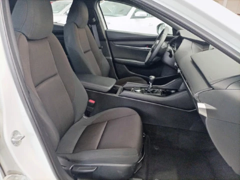 Mazda3 2.5L e-SKYACTIV G MHEV 103kW Prime-line