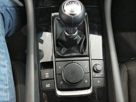 Mazda3 2.5L e-SKYACTIV G MHEV 103kW Prime-line