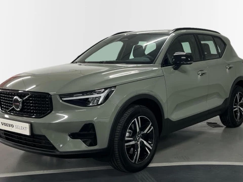 Volvo XC40 XC40 Plus, B3 Mild Hybrid, Gasolina, Dark