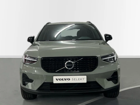 Volvo XC40 XC40 Plus, B3 Mild Hybrid, Gasolina, Dark