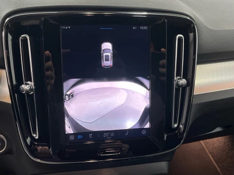 Volvo XC40 XC40 Plus, B3 Mild Hybrid, Gasolina, Dark