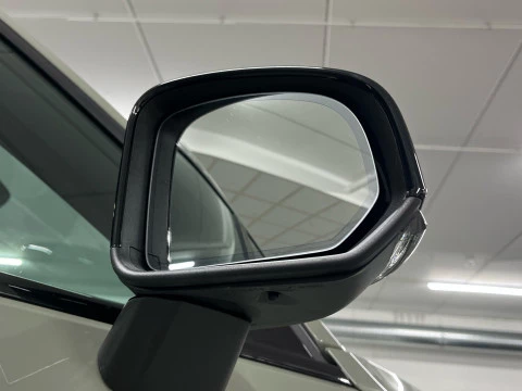 Volvo XC40 XC40 Plus, B3 Mild Hybrid, Gasolina, Dark