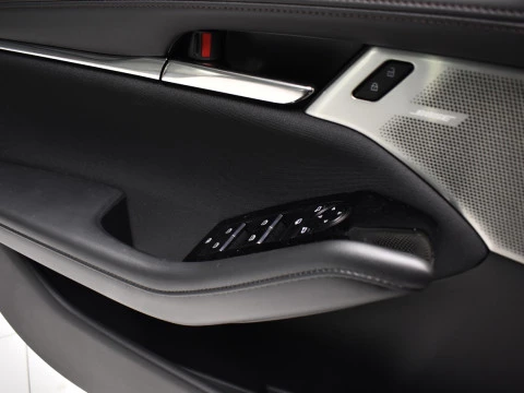 Mazda3 2.5L E-SKY G MHEV 103kW 6AT Excl-line