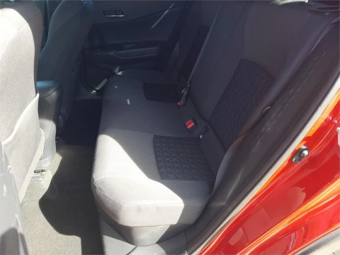 Toyota C-HR 5P Advance 180H e-CVT