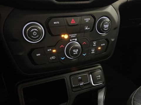 Jeep Renegade Night Eagle II 1.0G 88kW (120CV) 4x2