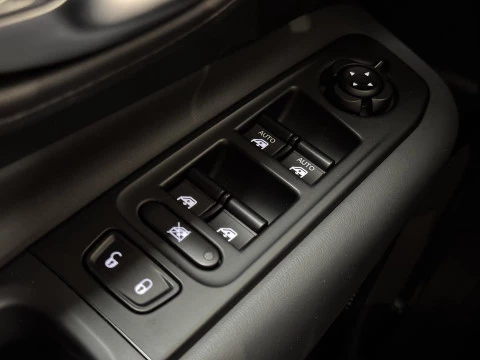 Jeep Renegade Night Eagle II 1.0G 88kW (120CV) 4x2