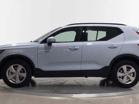 Volvo XC40 2.0 B3 G Essential Auto