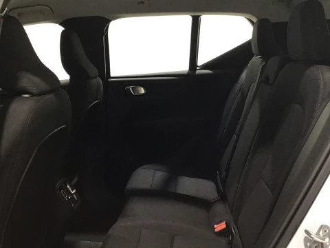Volvo XC40 2.0 B3 G Essential Auto