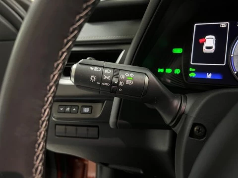 Lexus UX 2.0 250h Premium