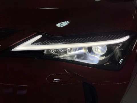 Lexus UX 2.0 250h Premium