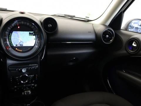 MINI COUNTRYMAN 2.0 COOPER D AUTO 5P
