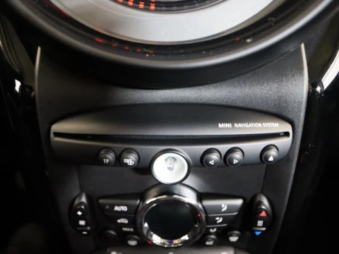 MINI COUNTRYMAN 2.0 COOPER D AUTO 5P