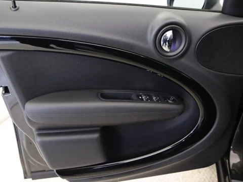 MINI COUNTRYMAN 2.0 COOPER D AUTO 5P