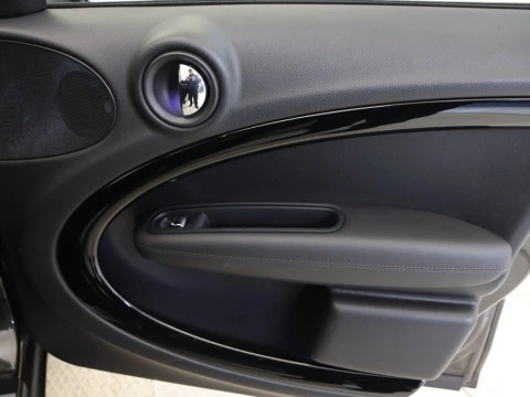 MINI COUNTRYMAN 2.0 COOPER D AUTO 5P