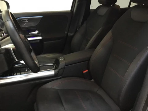 Mercedes-Benz GLA 200 D