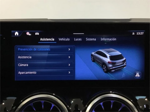 Mercedes-Benz GLA 200 D