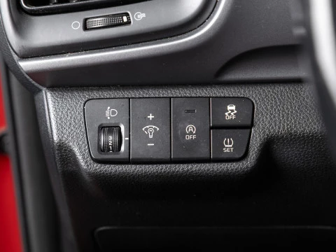 Kia Stonic 1.2 DPi 62kW (84CV) Concept