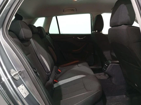 Skoda Kamiq 1.0 TSI Selection 85 kW (115 CV)