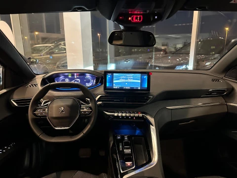Peugeot 3008 Hybrid 225 e-EAT8 Allure Pack