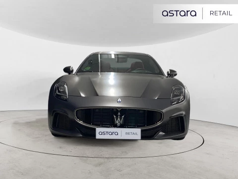 Maserati GranTurismo Trofeo V6 550CV AWD