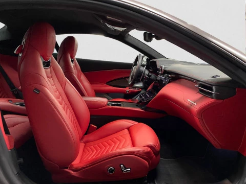 Maserati GranTurismo Trofeo V6 550CV AWD