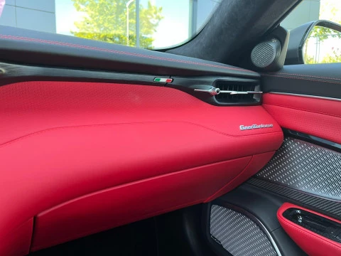 Maserati GranTurismo Trofeo V6 550CV AWD