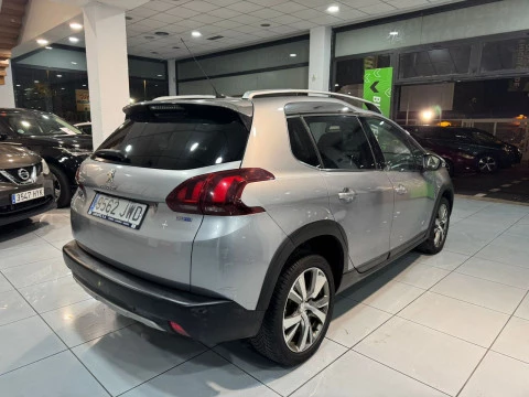 Peugeot 2008 1.6 BLUEHDI S&S ALLURE 120