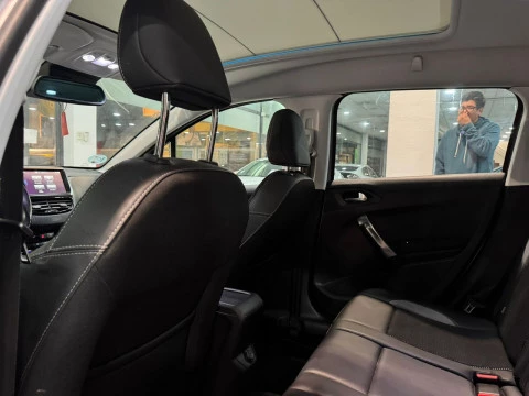 Peugeot 2008 1.6 BLUEHDI S&S ALLURE 120