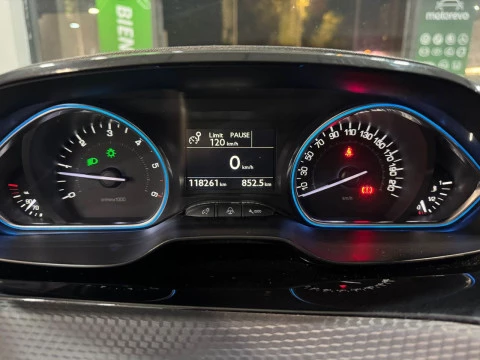 Peugeot 2008 1.6 BLUEHDI S&S ALLURE 120