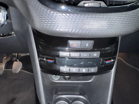 Peugeot 2008 1.6 BLUEHDI S&S ALLURE 120