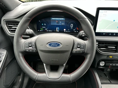 Ford Kuga ST-Line 2.5 Duratec FHEV 132kW Auto