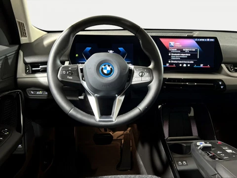 BMW iX2 xDrive30