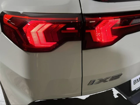 BMW iX2 xDrive30
