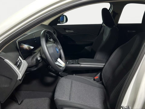 BMW iX2 xDrive30