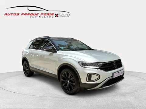 Volkswagen T-Roc Dark 1.0 TSI 81kW (110CV)