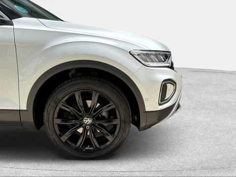 Volkswagen T-Roc Dark 1.0 TSI 81kW (110CV)