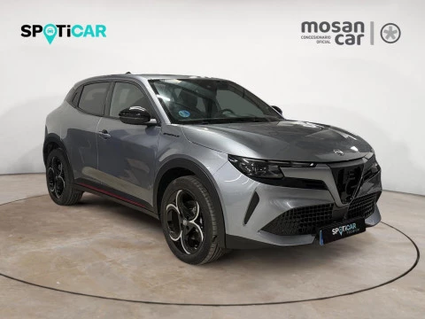 Alfa Romeo Junior Ibrida Speciale 100kW (136CV)