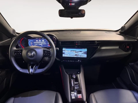 Alfa Romeo Junior Ibrida Speciale 100kW (136CV)