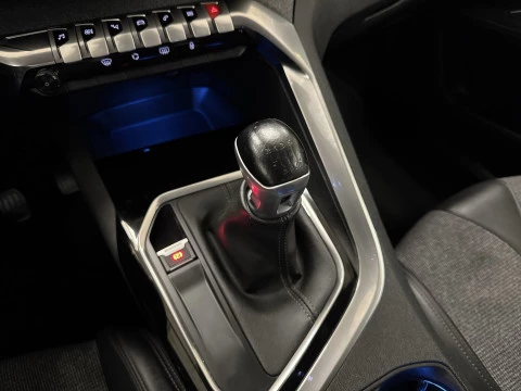 Peugeot 3008 PureTech 130 SANDS Allure 96 kW (130 CV)