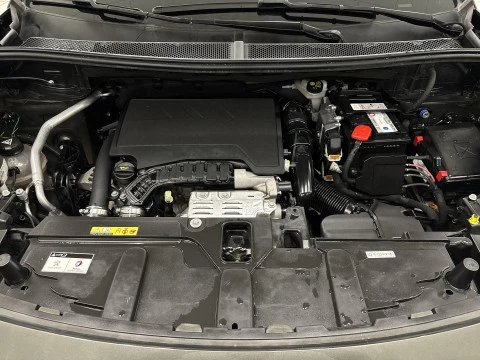 Peugeot 3008 PureTech 130 SANDS Allure 96 kW (130 CV)
